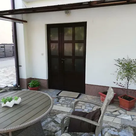 Daire Family Apartman Luka