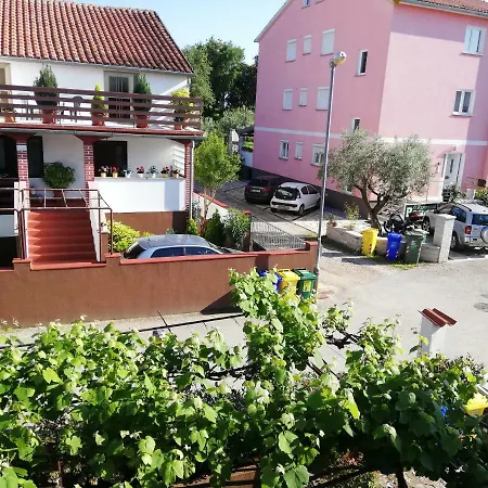 Daire Family Apartman Luka
